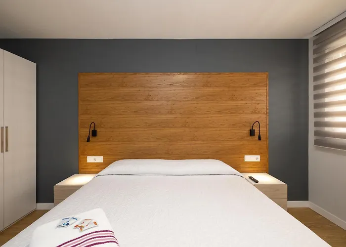 Alquilaz Apartamentos Turisticos